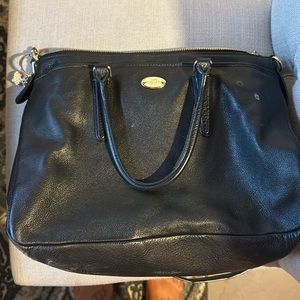 COACH shoulder bag,  like new, including crystal duck coach keychain.